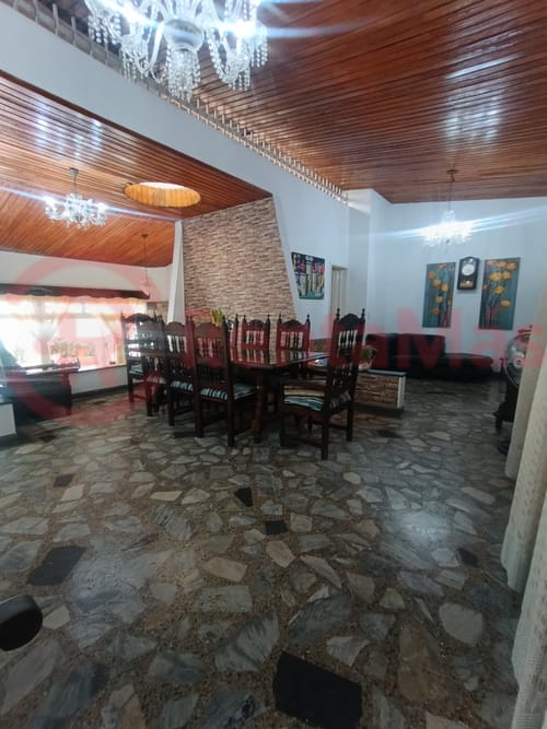 Casa de 7 alcobas en arriendo en San Luis, Cúcuta, 372 m² · foto 5 de 24