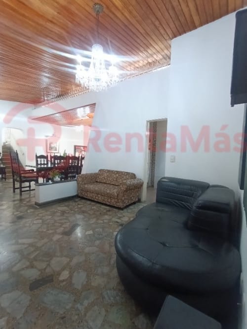 Casa de 7 alcobas en arriendo en San Luis, Cúcuta, 372 m² · foto 6 de 24