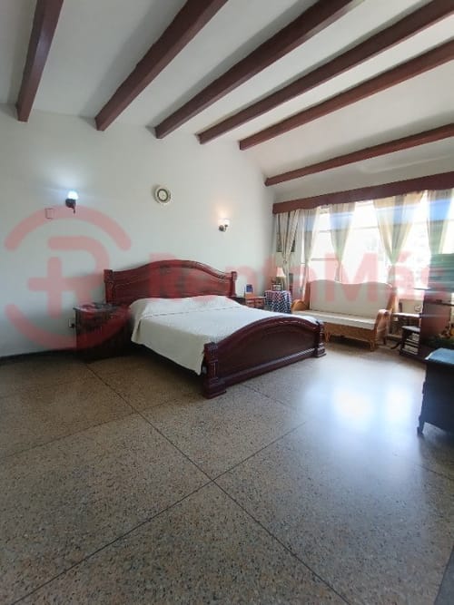 Casa de 7 alcobas en arriendo en San Luis, Cúcuta, 372 m² · foto 11 de 24