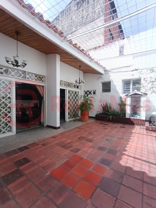 Casa de 7 alcobas en arriendo en San Luis, Cúcuta, 372 m² · foto 17 de 24