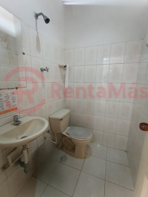 Casa de 7 alcobas en arriendo en San Luis, Cúcuta, 372 m² · foto 23 de 24