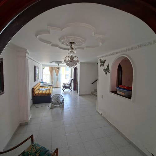 Casa de 4 alcobas en venta en El Tejar, Bucaramanga, 130 m² · foto 5 de 14