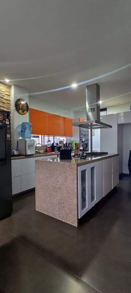 Casa de 3 alcobas en venta en El Cural, Ibagué, 234 m² · foto 12 de 24