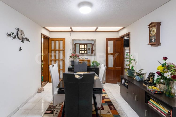 Casa de 3 alcobas en venta en Cota, 170 m² · foto 3 de 22