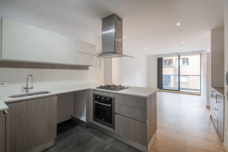 Apartamento de 1 alcoba en arriendo en Santa Barbara Central, Bogotá, 55 m² · foto 4 de 13