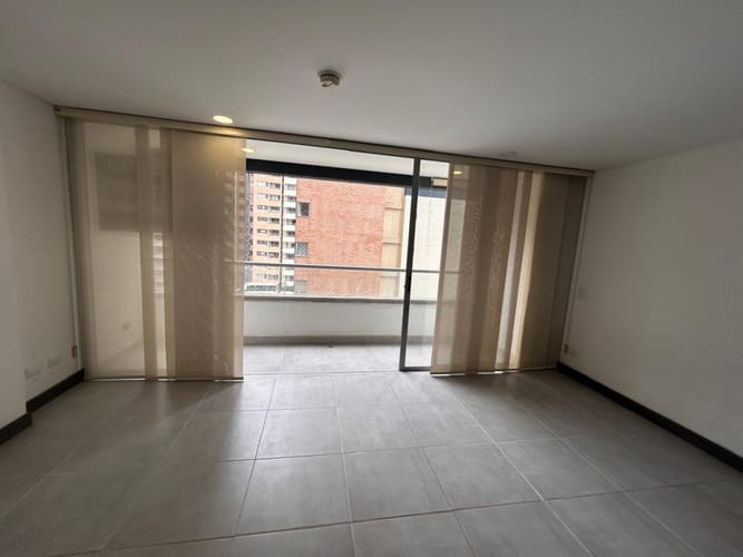 Apartamento de 1 alcoba en arriendo en Villa Carlota, Medellín, 45 m² · foto 11 de 16