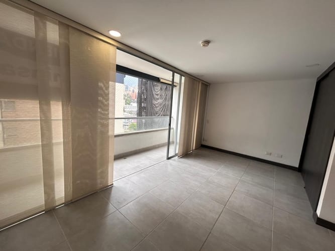 Apartamento de 1 alcoba en arriendo en Villa Carlota, Medellín, 45 m² · foto 12 de 16