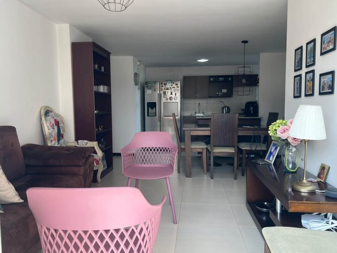 Apartamento de 2 alcobas en venta en Cumbres, Envigado, 58 m² · foto 3 de 15