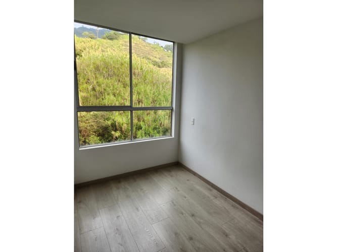 Apartamento de 3 alcobas en venta en Mesa, Envigado, 81 m² · foto 8 de 8