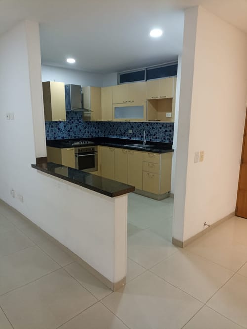Apartamento de 4 alcobas en arriendo en La Floresta, Los Patios, 128 m² · foto 4 de 12