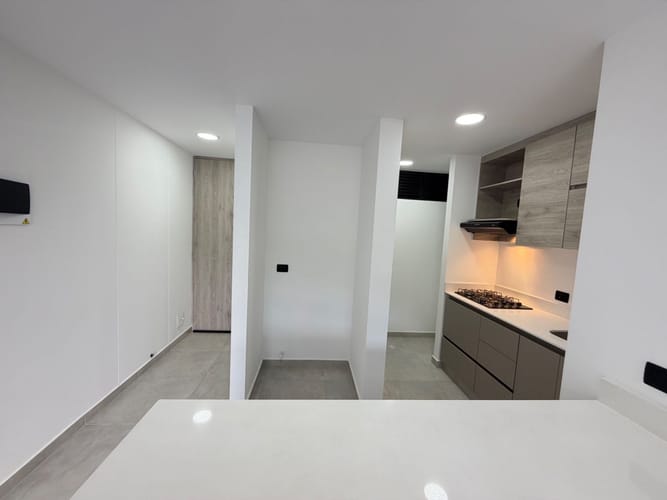 Apartaestudio en arriendo en Escobero, Envigado, 75 m² · foto 2 de 12