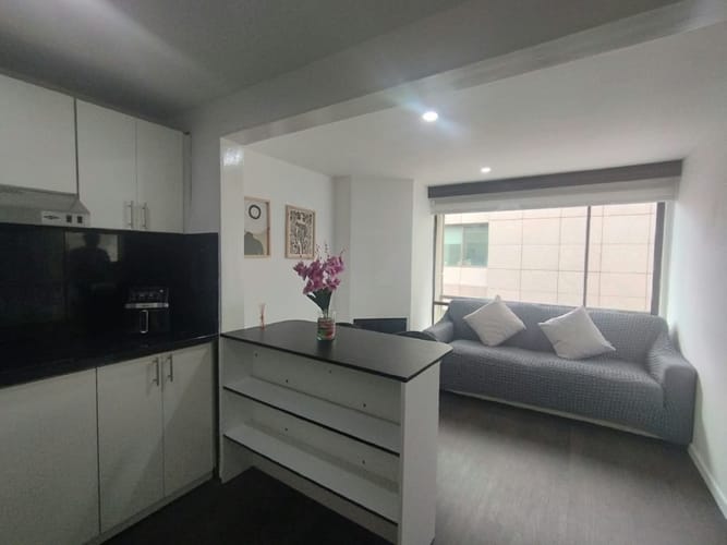 Apartaestudio en arriendo en Chico Norte, Bogotá, 32 m² · foto 7 de 14
