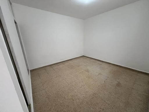 Casa de 4 alcobas en arriendo en El Velodromo, Medellín, 190 m² · foto 8 de 24