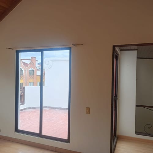 Casa de 5 alcobas en arriendo en Delicias Norte, Chía, 108 m² · foto 7 de 22