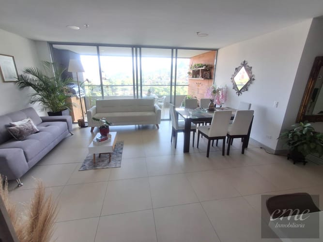 Apartamento de 4 alcobas en arriendo en Loma El Atravesado, Envigado, 158 m² · foto 4 de 18