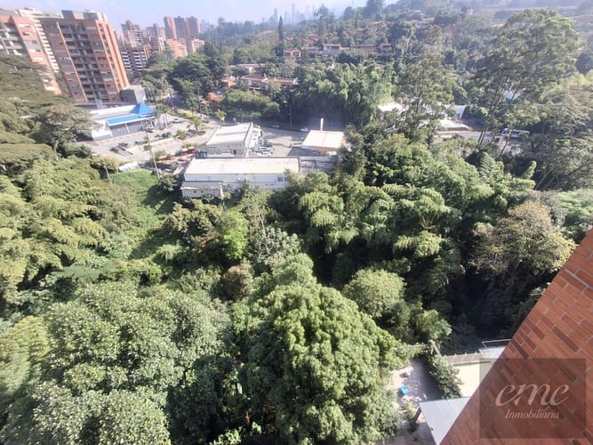 Apartamento de 4 alcobas en arriendo en Loma El Atravesado, Envigado, 158 m² · foto 7 de 18
