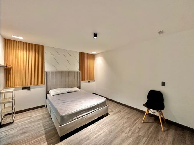 Apartamento de 4 alcobas en venta en Conquistadores, Medellín, 158 m² · foto 8 de 24