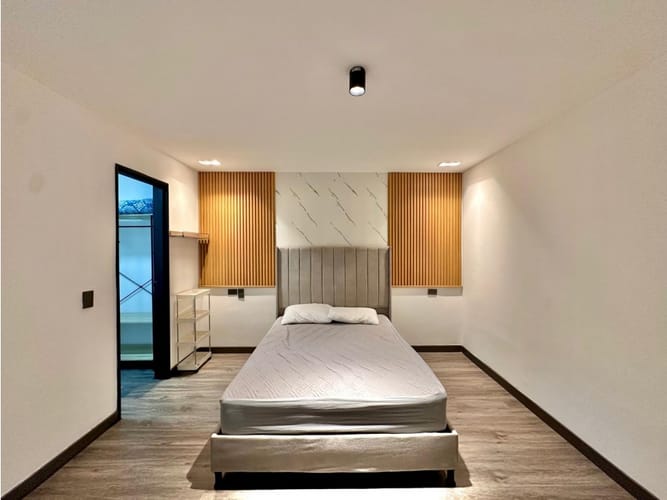 Apartamento de 4 alcobas en venta en Conquistadores, Medellín, 158 m² · foto 9 de 24