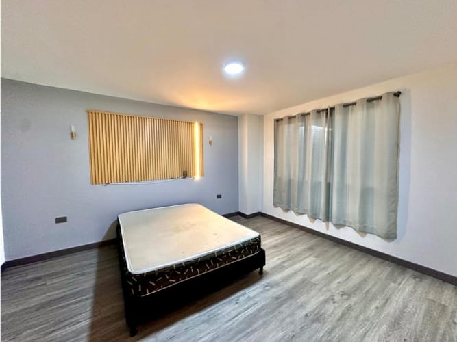 Apartamento de 4 alcobas en venta en Conquistadores, Medellín, 158 m² · foto 15 de 24