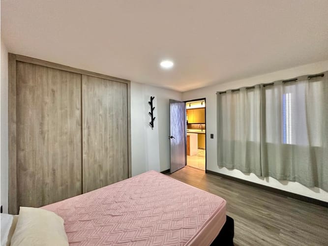 Apartamento de 4 alcobas en venta en Conquistadores, Medellín, 158 m² · foto 20 de 24