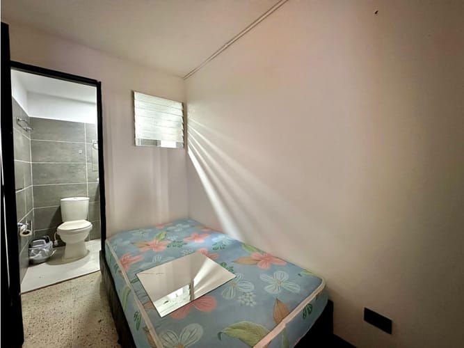 Apartamento de 4 alcobas en venta en Conquistadores, Medellín, 158 m² · foto 22 de 24