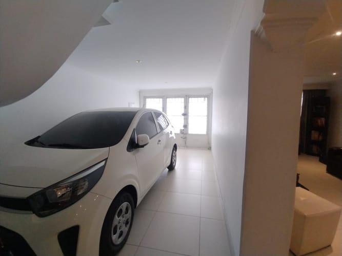 Casa de 5 alcobas en venta en Santa Monica, Bogotá, 163 m² · foto 2 de 19