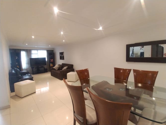 Casa de 5 alcobas en venta en Santa Monica, Bogotá, 163 m² · foto 6 de 19