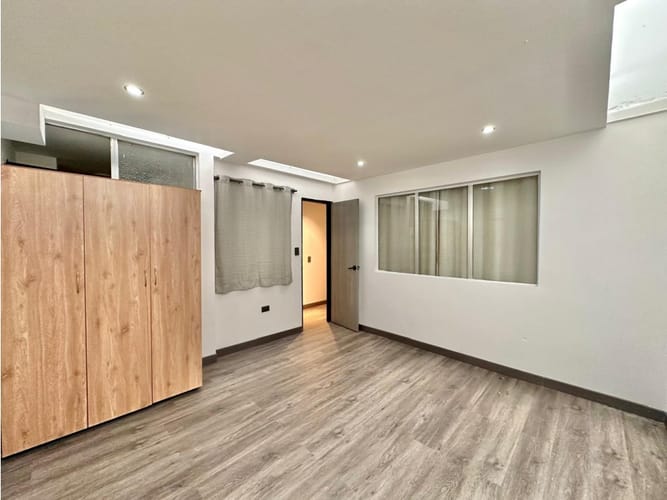 Apartamento de 4 alcobas en arriendo en Conquistadores, Medellín, 158 m² · foto 14 de 24