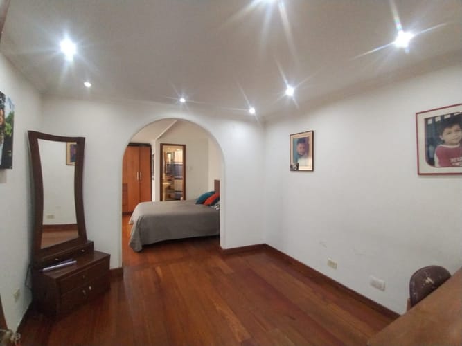 Casa de 5 alcobas en venta en Santa Monica, Bogotá, 163 m² · foto 15 de 19