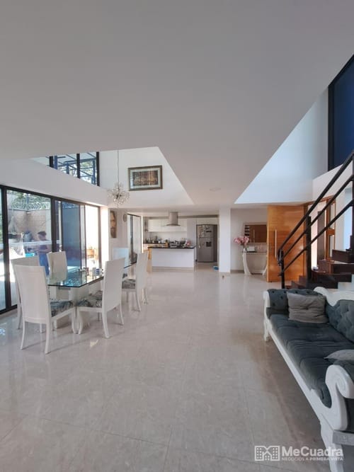 Casa de 3 alcobas en venta en Balconcitos, Bucaramanga, 215 m² · foto 2 de 19