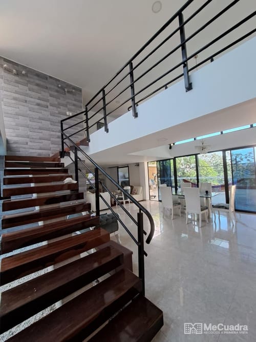 Casa de 3 alcobas en venta en Balconcitos, Bucaramanga, 215 m² · foto 3 de 19