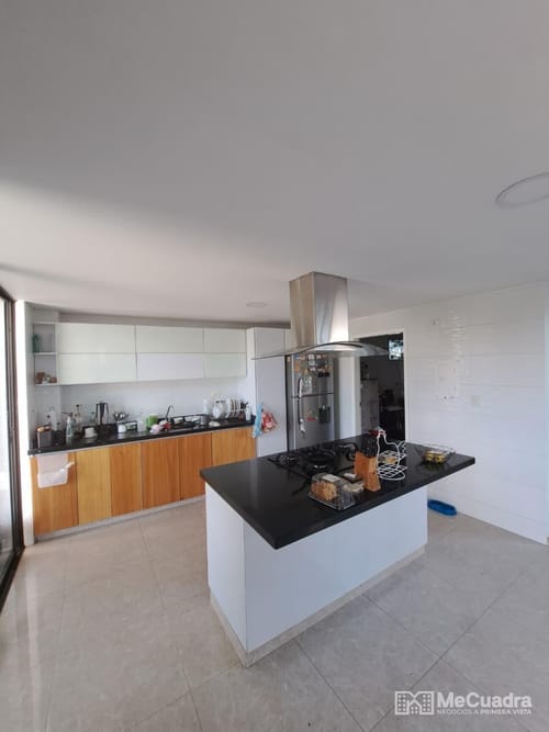 Casa de 3 alcobas en venta en Balconcitos, Bucaramanga, 215 m² · foto 7 de 19