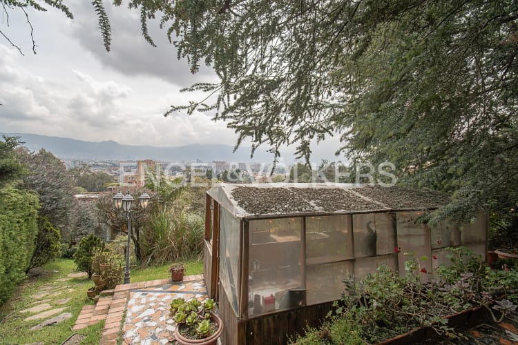 Casa en venta en Cerros De Suba, Bogotá · foto 16 de 21