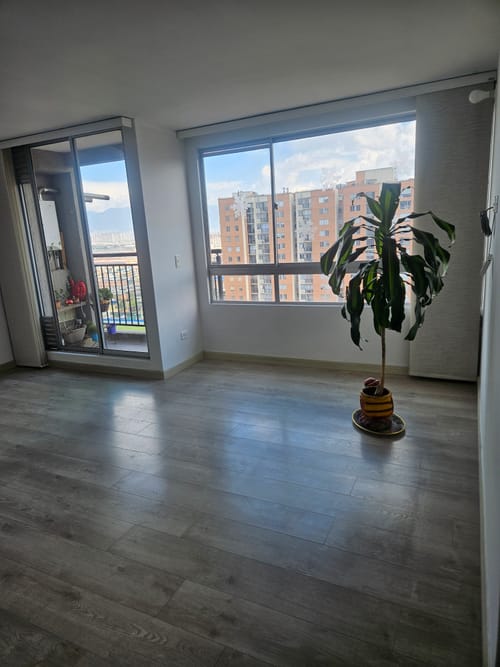 Apartamento de 3 alcobas en arriendo en El Vergel Oriental, Bogotá, 77 m² · foto 10 de 13
