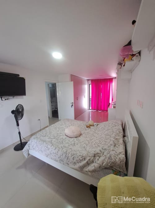 Casa de 3 alcobas en venta en Balconcitos, Bucaramanga, 215 m² · foto 14 de 19