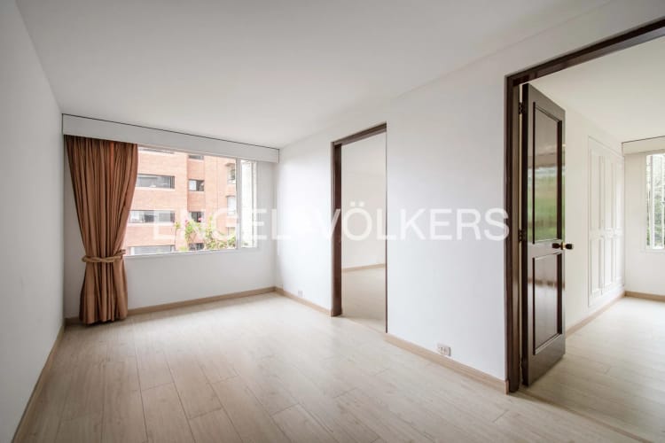 Apartamento en venta en Los Rosales, Bogotá · foto 5 de 12
