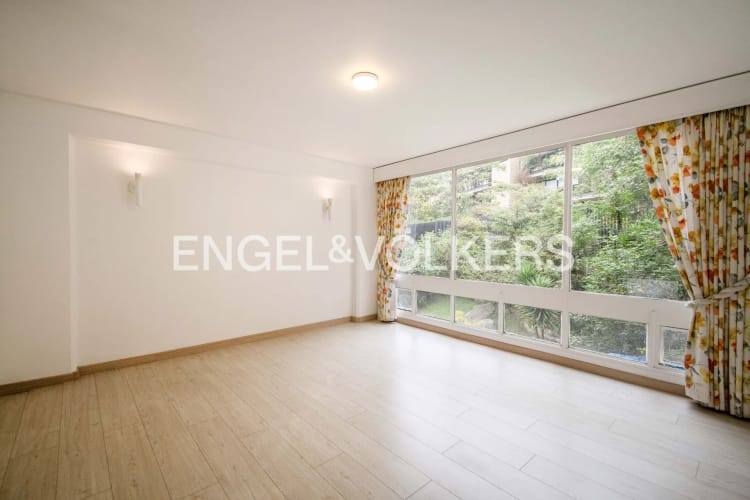 Apartamento en venta en Los Rosales, Bogotá · foto 3 de 12