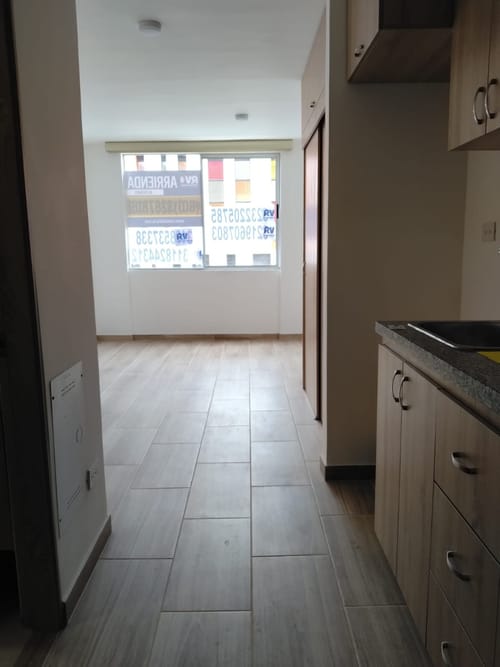 Apartaestudio en arriendo en Chico, Bogotá, 25 m² · foto 2 de 12