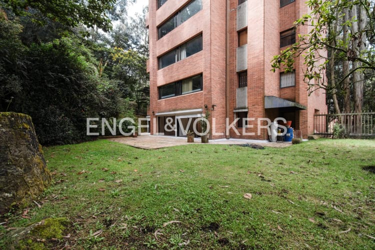 Apartamento de 5 alcobas en venta en Los Rosales, Bogotá, 450 m² · foto 22 de 22