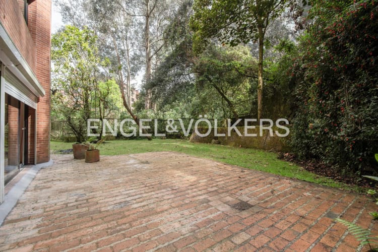 Apartamento de 5 alcobas en venta en Los Rosales, Bogotá, 450 m² · foto 21 de 22