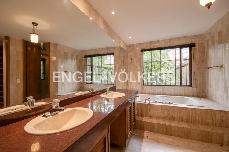 Apartamento de 5 alcobas en venta en Los Rosales, Bogotá, 450 m² · foto 19 de 22