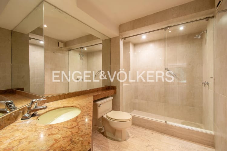 Apartamento de 5 alcobas en venta en Los Rosales, Bogotá, 450 m² · foto 12 de 22