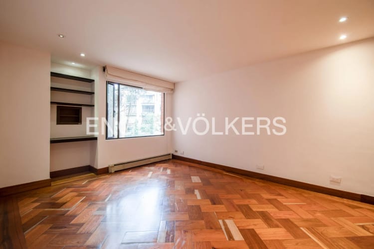 Apartamento de 5 alcobas en venta en Los Rosales, Bogotá, 450 m² · foto 11 de 22