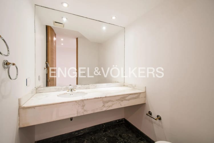 Apartamento de 5 alcobas en venta en Los Rosales, Bogotá, 450 m² · foto 9 de 22