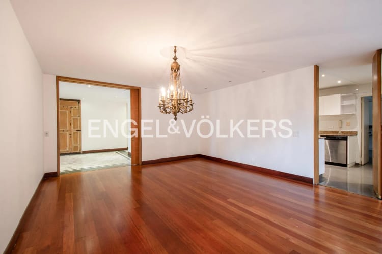 Apartamento de 5 alcobas en venta en Los Rosales, Bogotá, 450 m² · foto 5 de 22