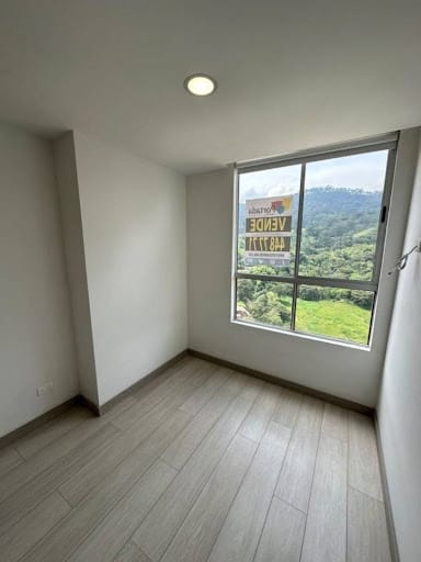 Apartamento de 3 alcobas en venta en San Remo, Sabaneta, 65 m² · foto 9 de 17