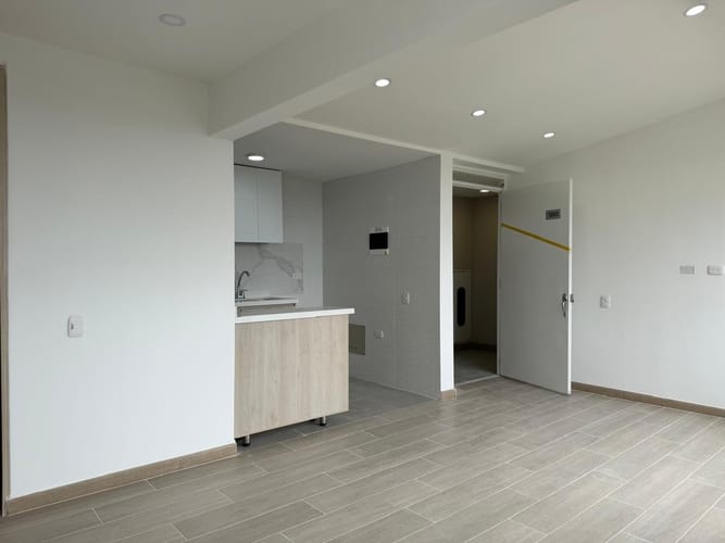 Apartamento de 2 alcobas en arriendo en San Pedro, Madrid, 52 m² · foto 8 de 19