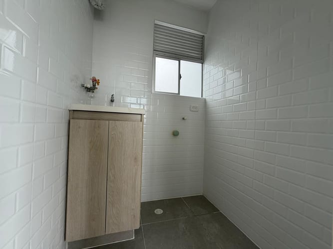 Apartamento de 2 alcobas en arriendo en San Pedro, Madrid, 52 m² · foto 7 de 19