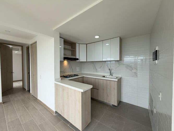 Apartamento de 2 alcobas en arriendo en San Pedro, Madrid, 52 m² · foto 10 de 19