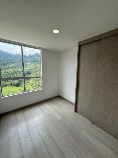 Apartamento de 3 alcobas en venta en San Remo, Sabaneta, 65 m² · foto 11 de 17